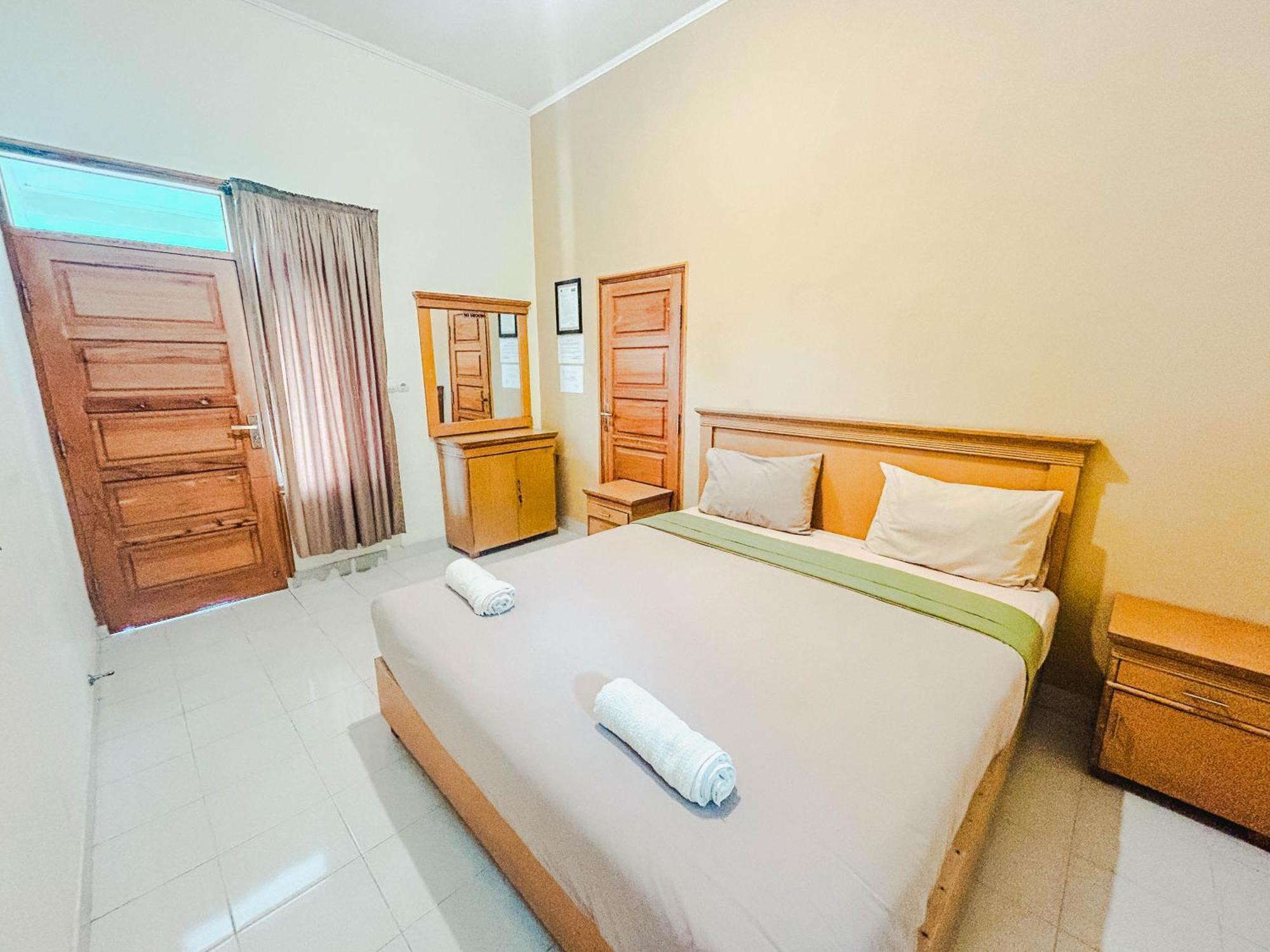 Lembah Rinjani Villa & Resto Syariah By Ecommerceloka Sembalunlawang Exteriör bild