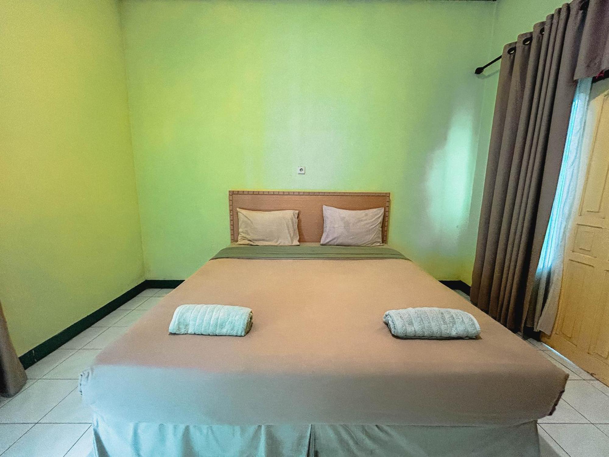 Lembah Rinjani Villa & Resto Syariah By Ecommerceloka Sembalunlawang Exteriör bild