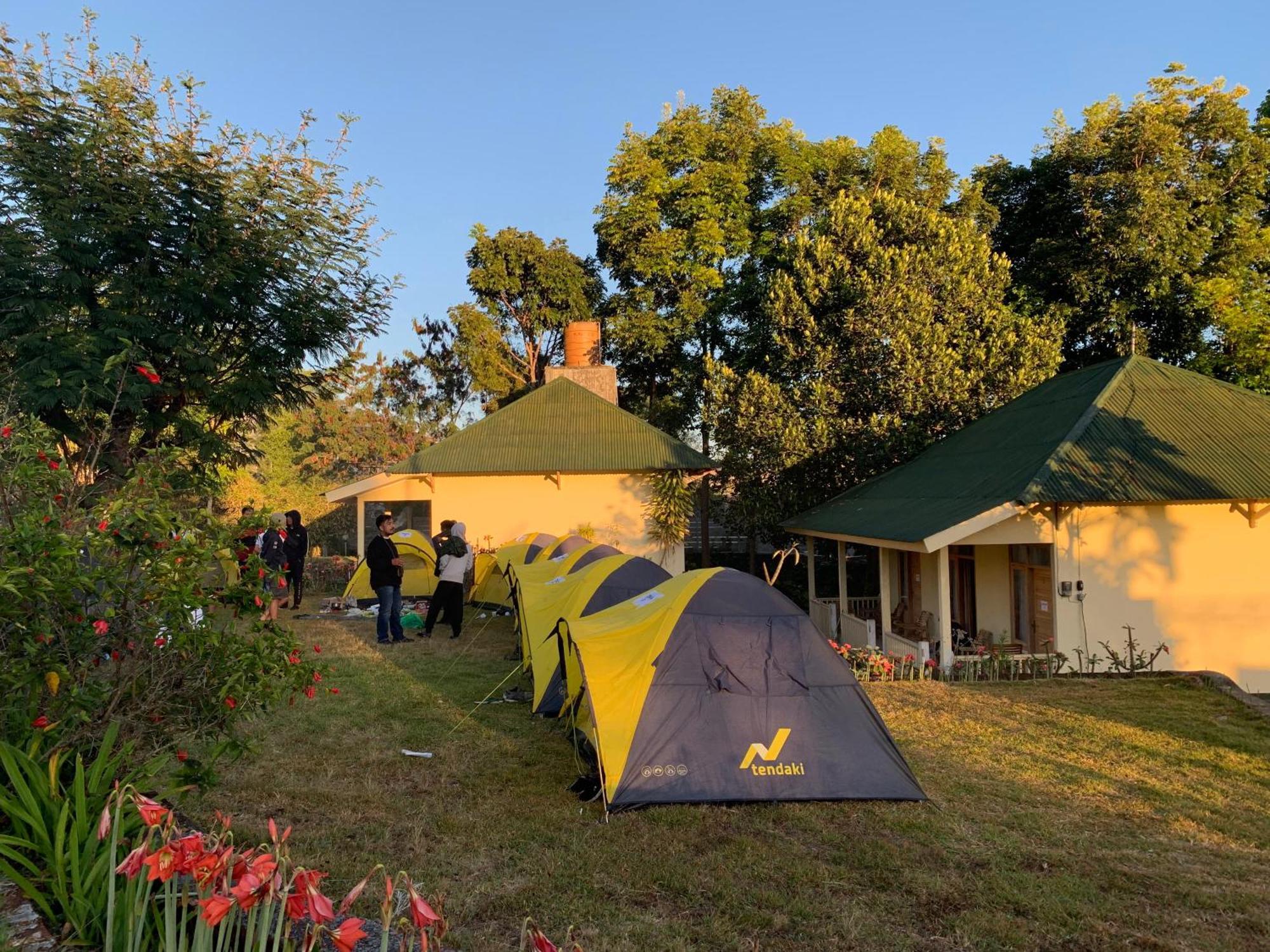 Lembah Rinjani Villa & Resto Syariah By Ecommerceloka Sembalunlawang Exteriör bild