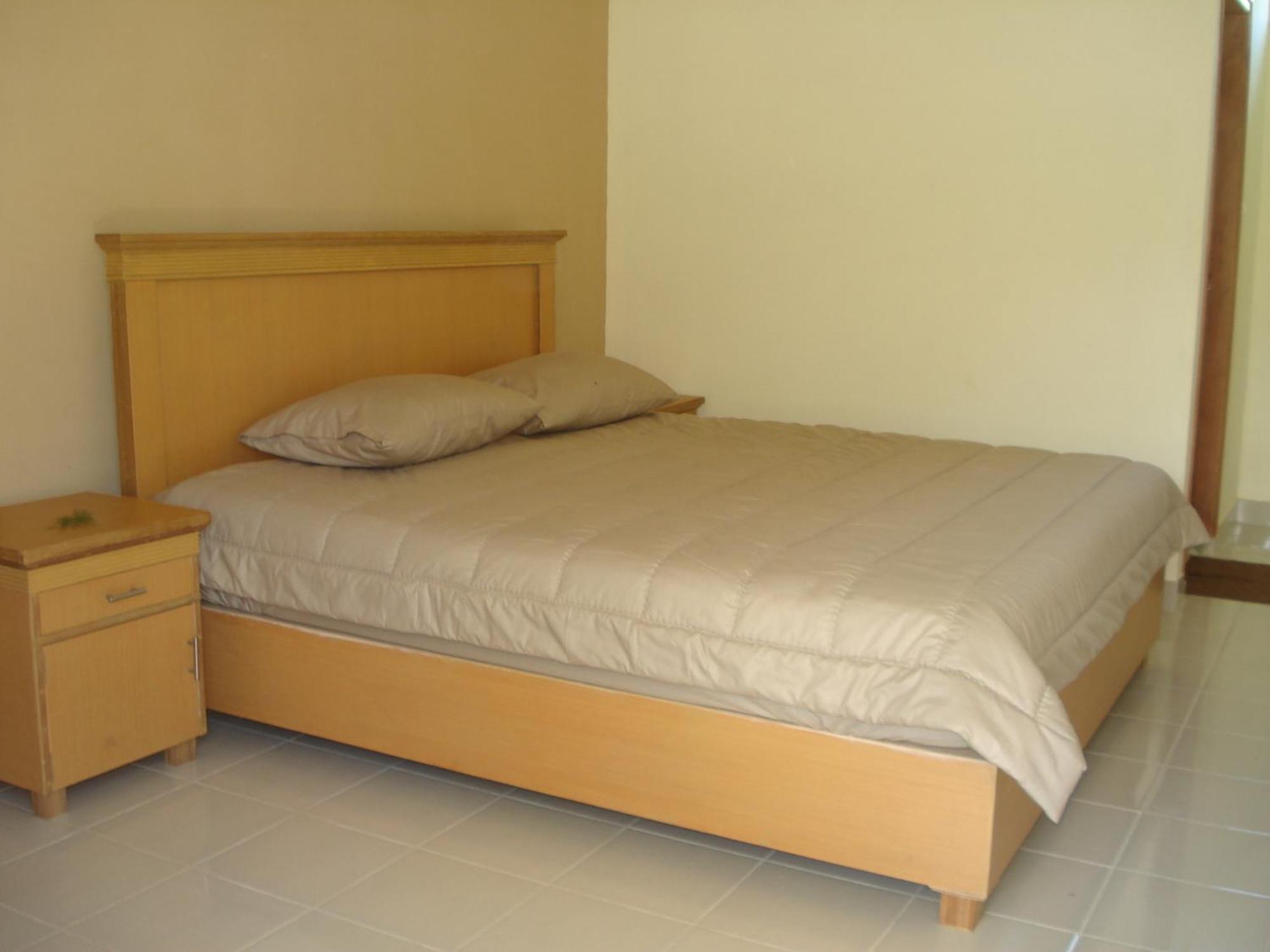 Lembah Rinjani Villa & Resto Syariah By Ecommerceloka Sembalunlawang Rum bild